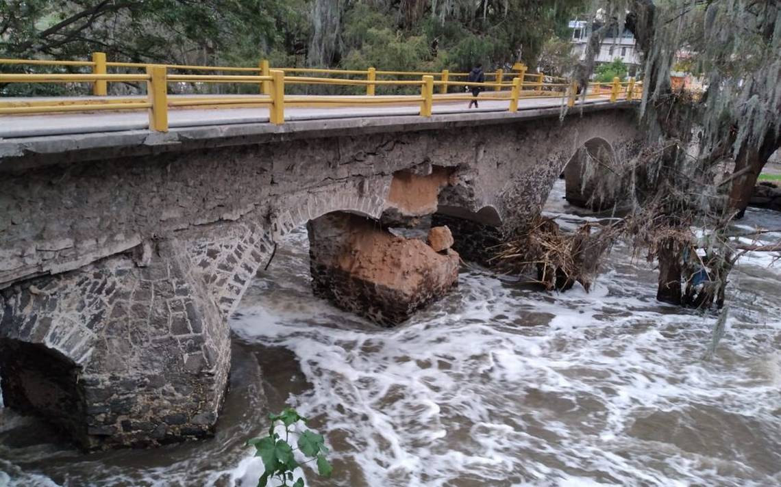 Se desmorona puente vehicular de Tlacotlapilco - El Sol de Hidalgo | Noticias Locales, Policiacas, sobre México, Hidalgo y el Mundo