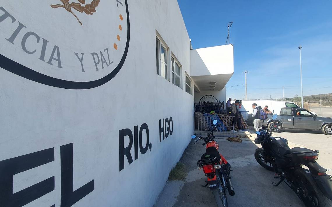Conciliador, PC y policías se trasladan a la Unidad Deportiva Tepeji – El Sol de Hidalgo